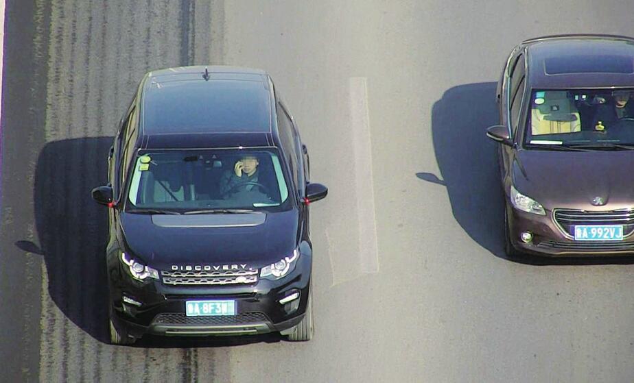 開車別玩手機(jī)了 無人機(jī)動(dòng)態(tài)抓拍違法在濟(jì)南成為常態(tài) 